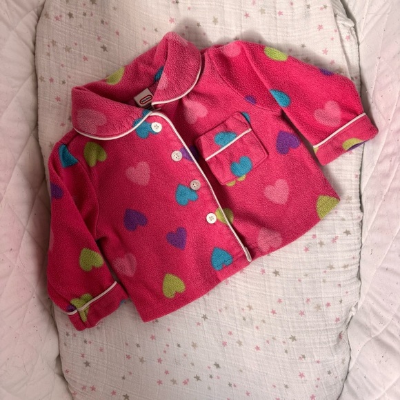 ⭒ 3-6M Little Tikes Hearts Pyjama Set Button up Long Sleeve Collar Colorful ⭒ - Picture 13 of 16
